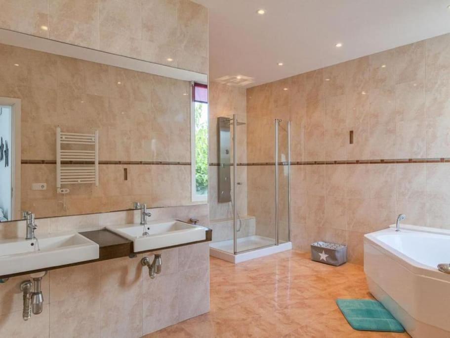 Villa Blanca Lloret de Mar Luaran gambar